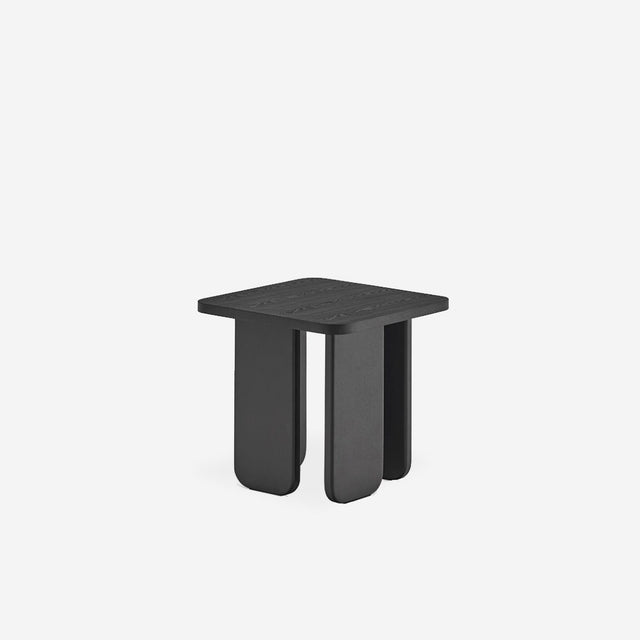 Vista lateral Mesa Auxiliar Cuadrada Arq 48 cm Negra Teulat Slowdeco