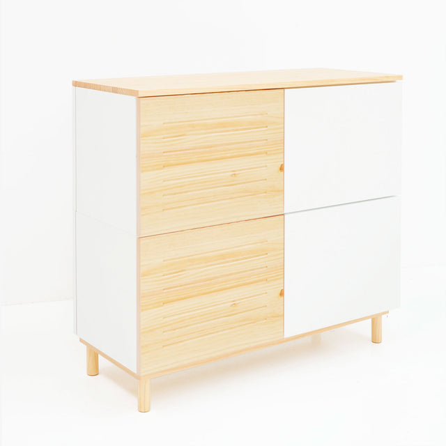 Vista lateral Aparador Nolla 100 cm Blanco Natural 2 puertas blancas 2 puertas madera relieve Tapa madera barnizada patas madera maciza Slowdeco